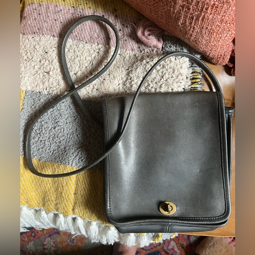 Rare vintage Coach crossbody handbag